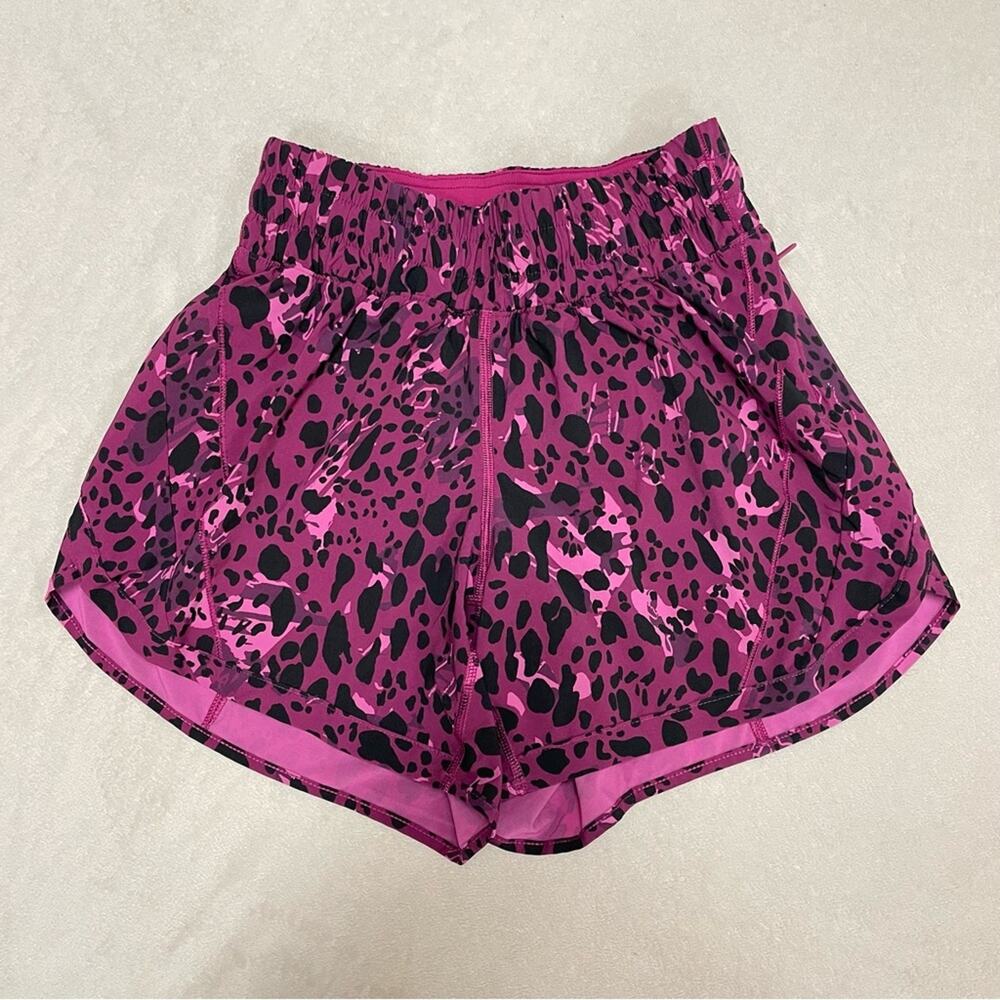 Lululemon Track That Mi-Rise Lined Short 5" Size 4 - Picture 6 of 9